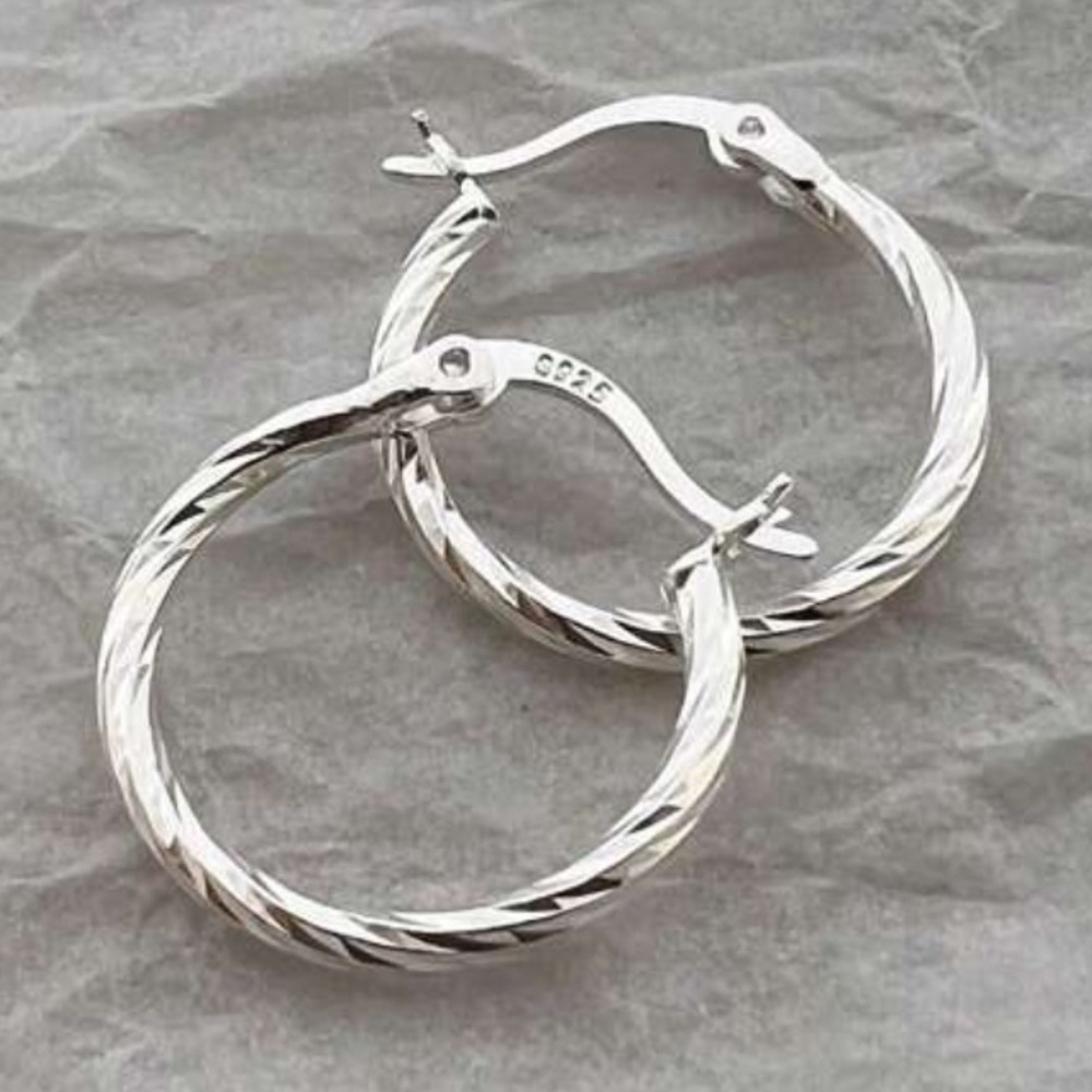 S925 Silver Twisted Hoop Earrings, Luxury Design, Suitable For Daily Wear